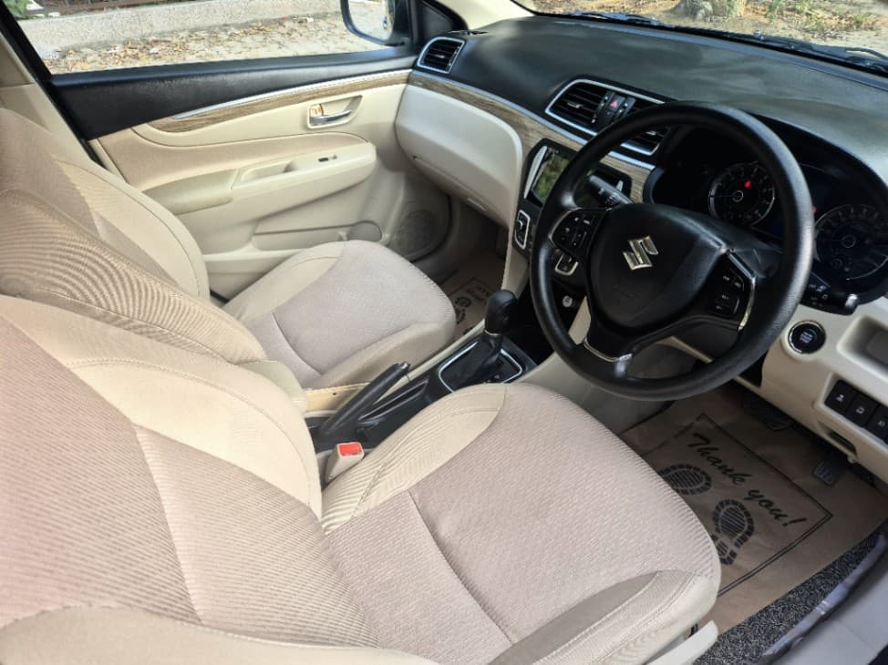 INTERIOR image for CIAZ SMART HYBRID ZETA AT | Hooter