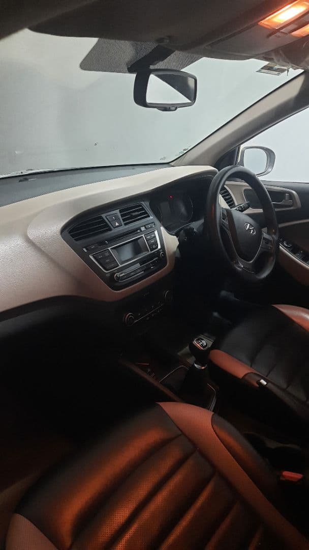 INTERIOR image for Elite i20 [2014-2015] | Hooter