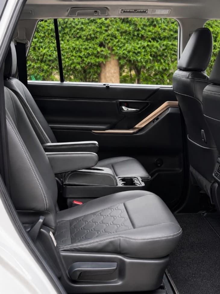 INTERIOR image for INVICTO STRONG HYBRID ALPHA+7S | Hooter