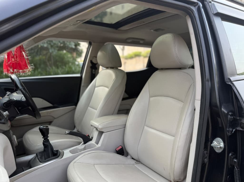 INTERIOR image for XUV300 [2019-2024] | Hooter