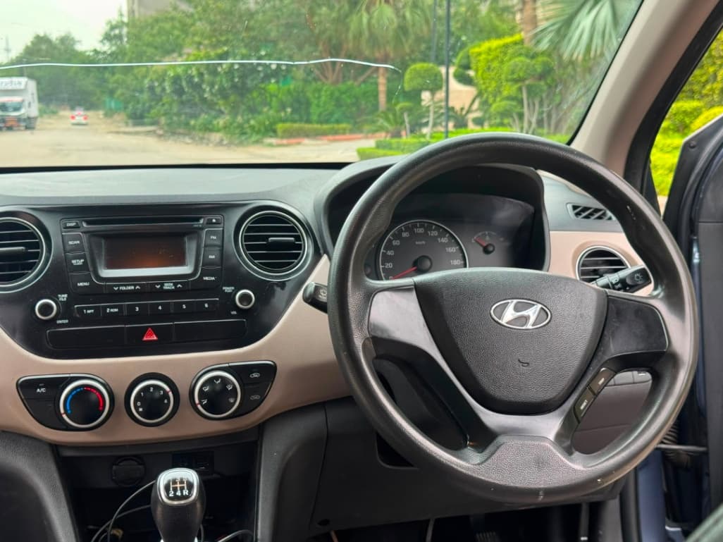 INTERIOR image for GRAND I10 | Hooter