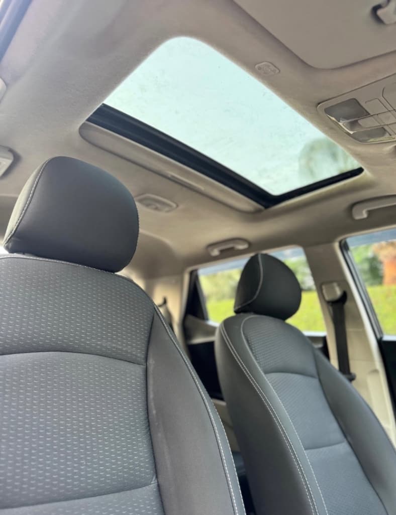 INTERIOR image for MAHINDRA XUV3OO W6 PM BS6 MT | Hooter
