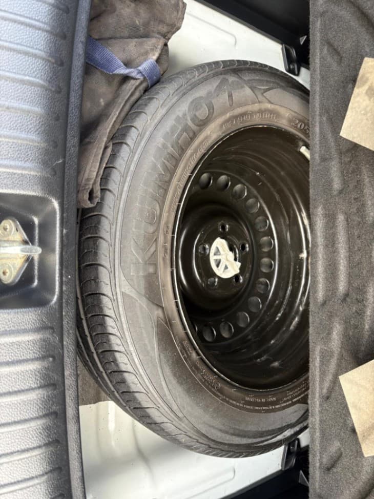 INTERIOR image for SELTOS G1.5 6MT HTK PLUS | Hooter