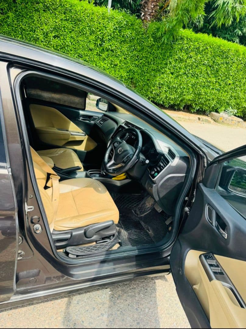 INTERIOR image for CITY 1.5 ZX CVT (I-VTEC) | Hooter