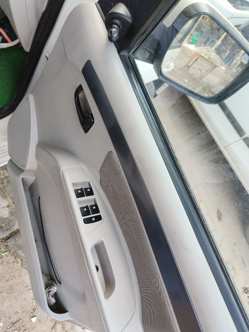 INTERIOR image for MAHINDRA SCORPIO S5 MH 2W 140 | Hooter