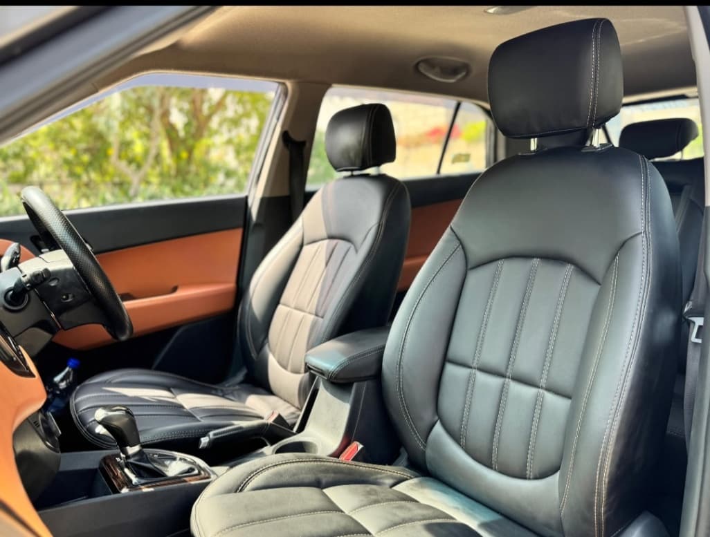 INTERIOR image for CRETA 1.6 VTVT SX+ | Hooter