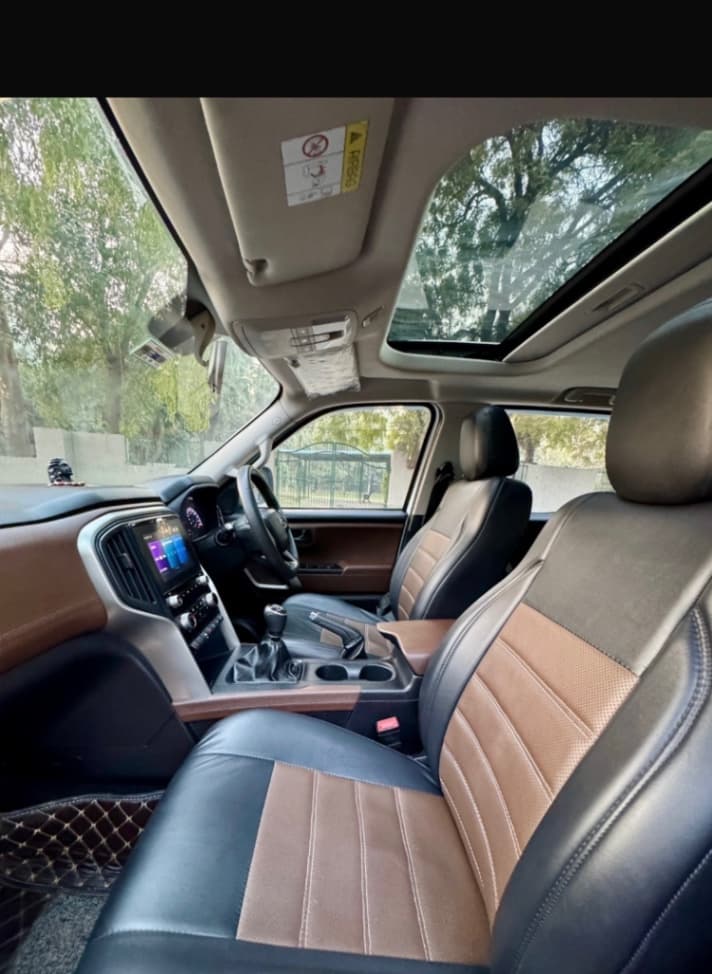 INTERIOR image for Scorpio N | Hooter