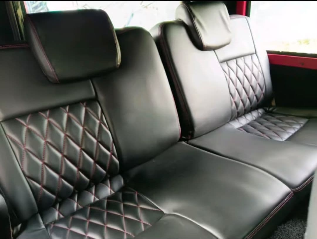 INTERIOR image for THAR CRDE | Hooter