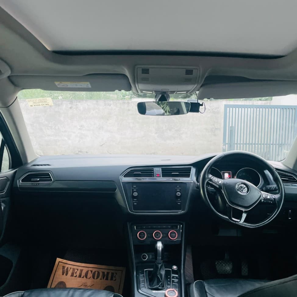 INTERIOR image for Tiguan | Hooter