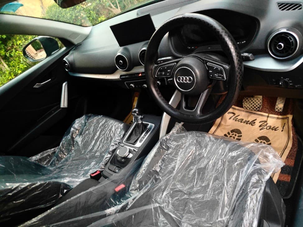 INTERIOR image for Q2 | Hooter