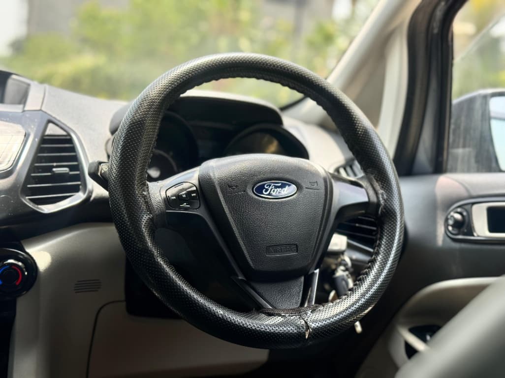 INTERIOR image for FORD ECOSPORT 1.5 DIESEL TREND | Hooter