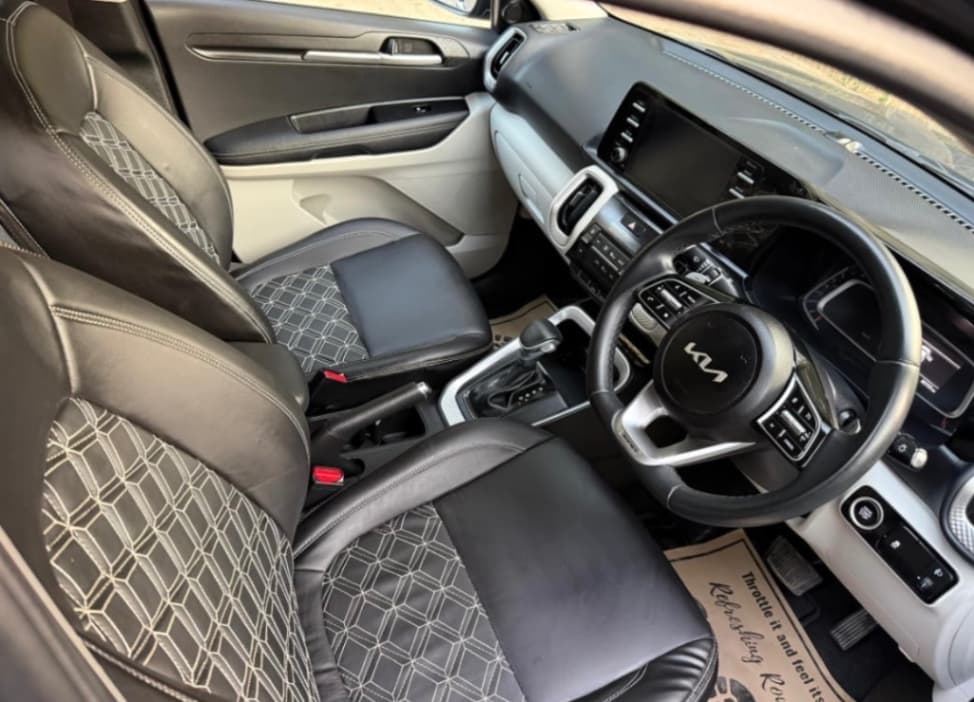INTERIOR image for SONET G1.0T 7DCT HTX | Hooter