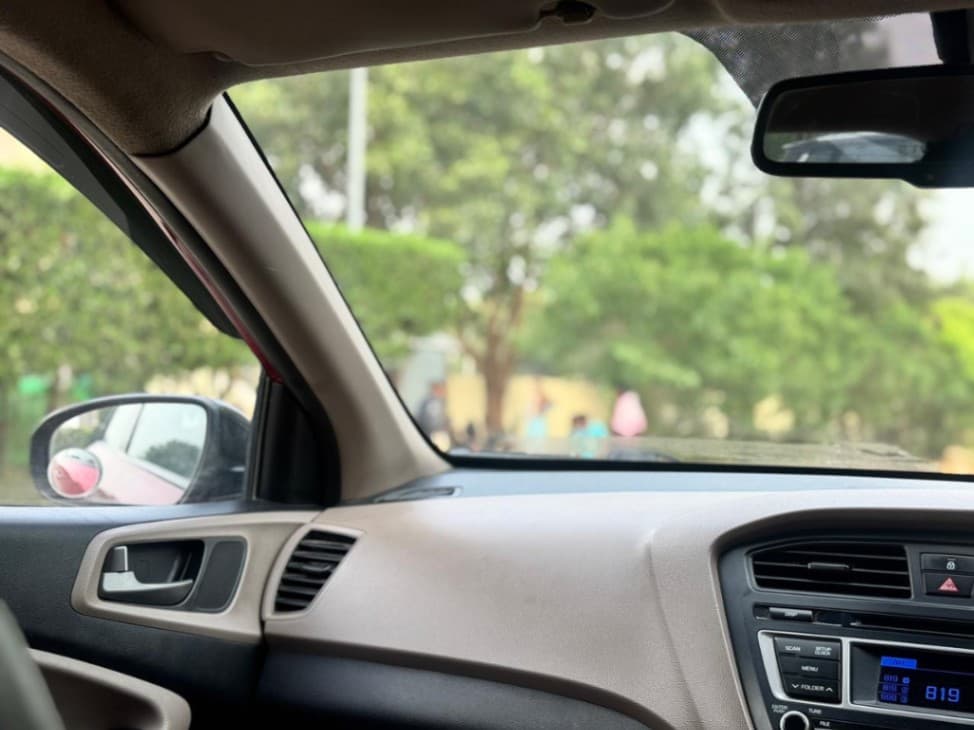 INTERIOR image for I 20 | Hooter
