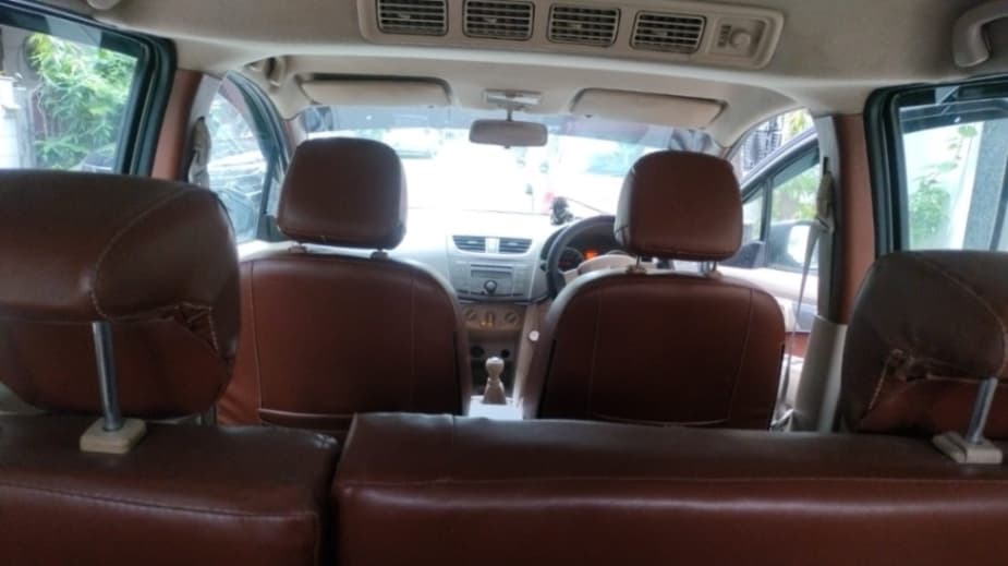 INTERIOR image for Ertiga | Hooter