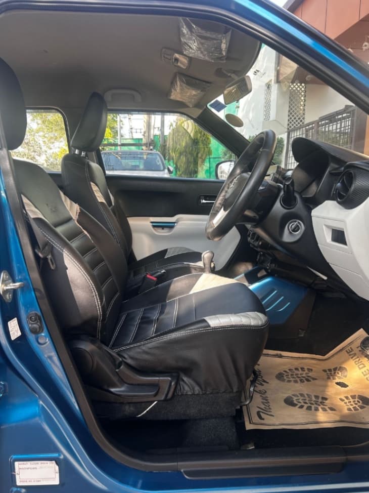 INTERIOR image for MARUTI IGNIS DELTA PETROL AMT | Hooter