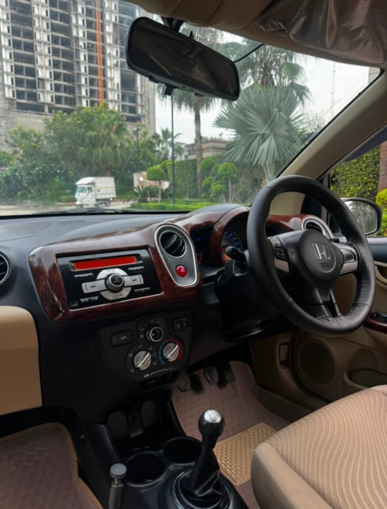 INTERIOR image for MOBILIO VMT (I VTEC) (Non Meta | Hooter
