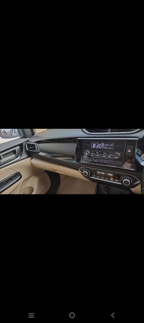 INTERIOR image for Amaze | Hooter