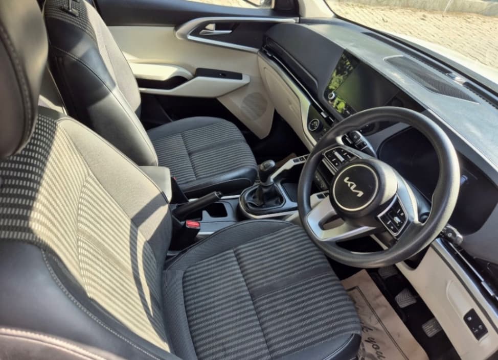 INTERIOR image for Carena