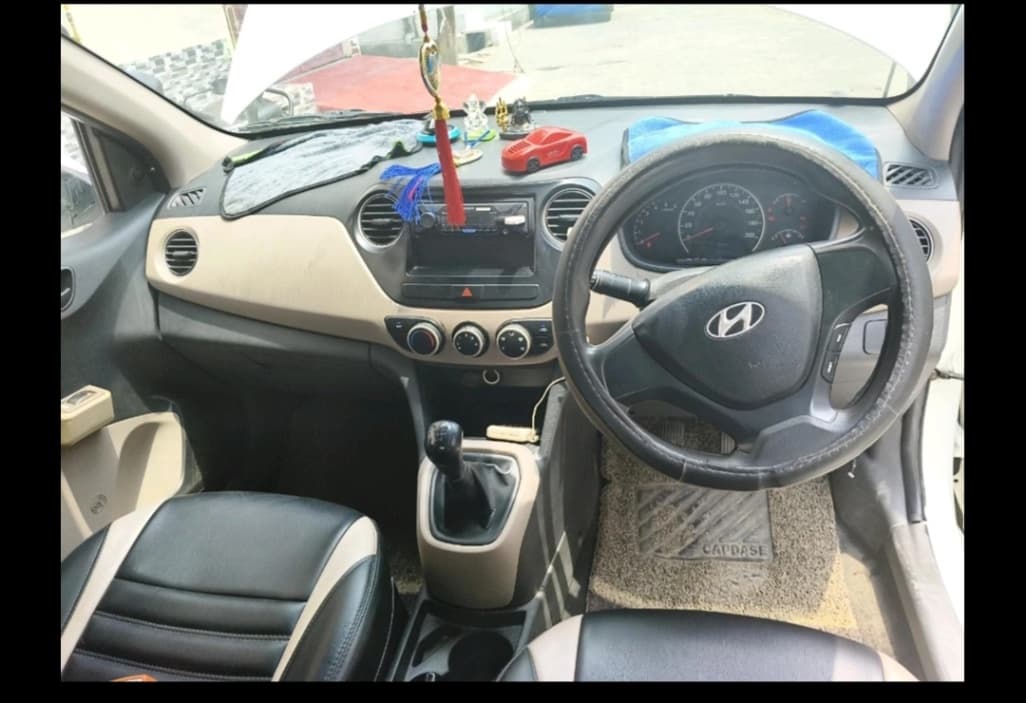 INTERIOR image for Xcent | Hooter