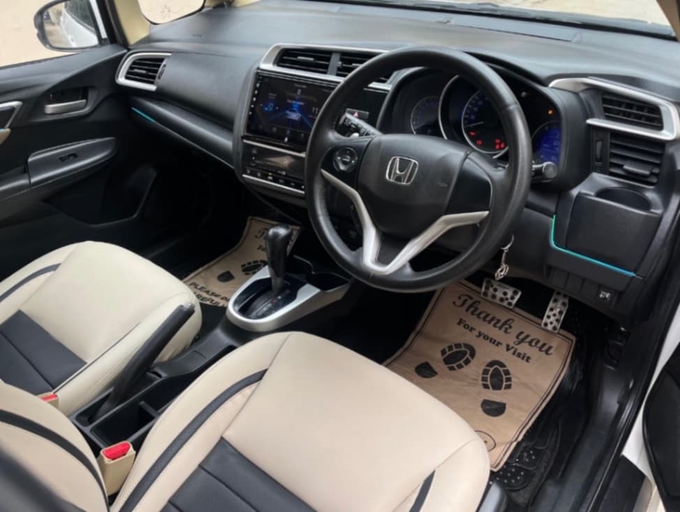 INTERIOR image for Jazz | Hooter