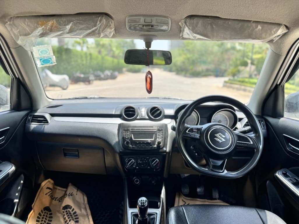 INTERIOR image for MARUTI SWIFT VXI | Hooter