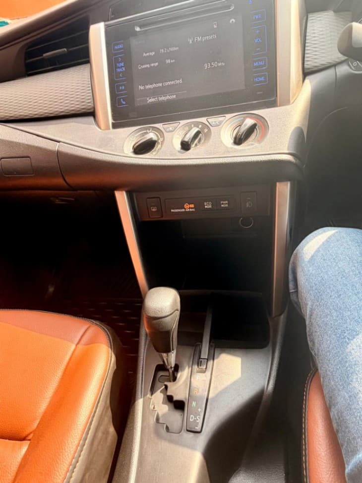 INTERIOR image for INNOVA CRYSTA 2.8 G | Hooter