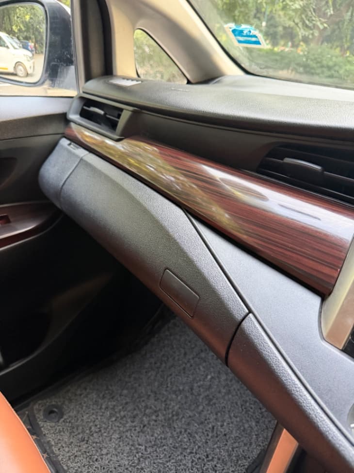 INTERIOR image for Innova Crysta [2020-2023] | Hooter