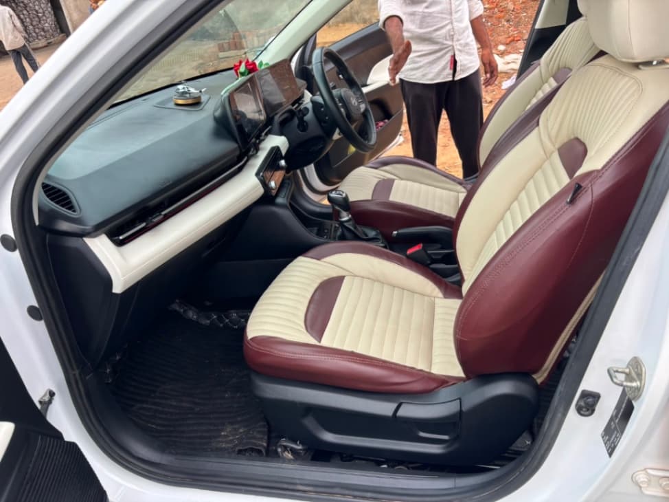 INTERIOR image for Verna | Hooter