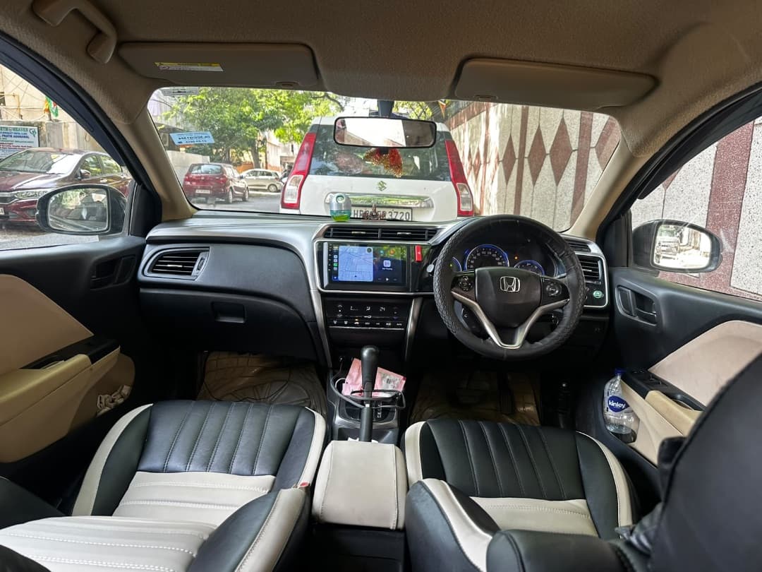 INTERIOR image for City [2014-2017] | Hooter