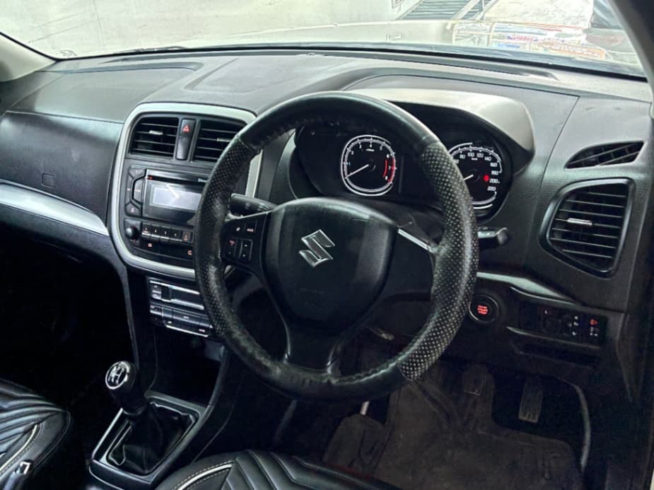 INTERIOR image for Brezza | Hooter