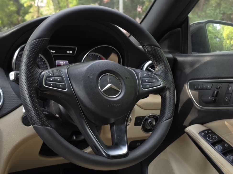 INTERIOR image for CLA | Hooter