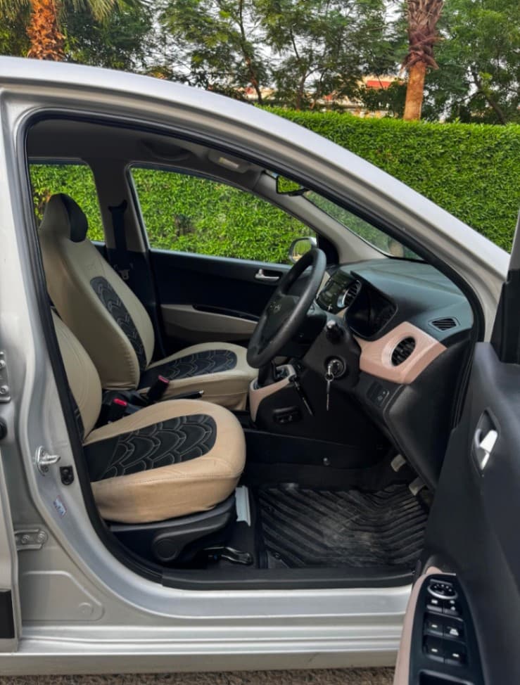 INTERIOR image for XCENT VTVT SX | Hooter