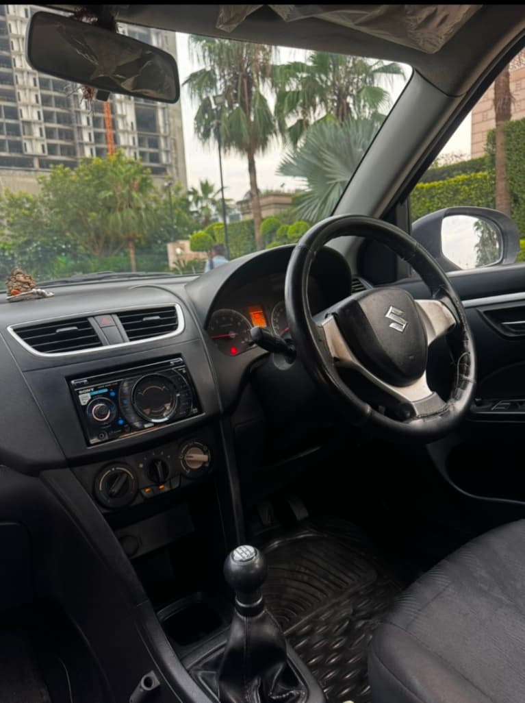 INTERIOR image for SWIFT VXI BS4 M | Hooter