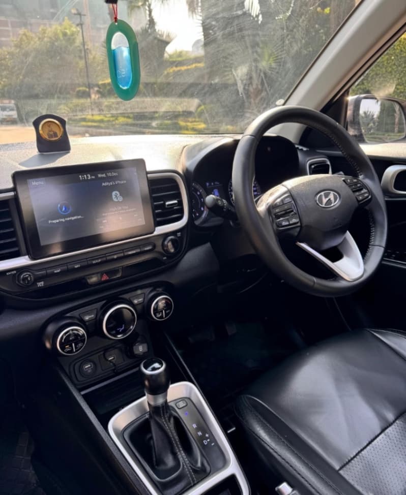 INTERIOR image for VENUE 1.0 TURBO GDI DCT SX+