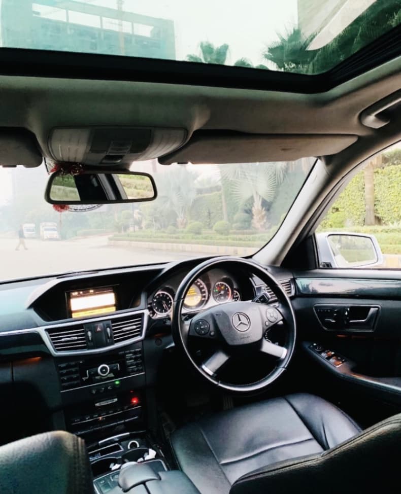 INTERIOR image for BENZ E200
