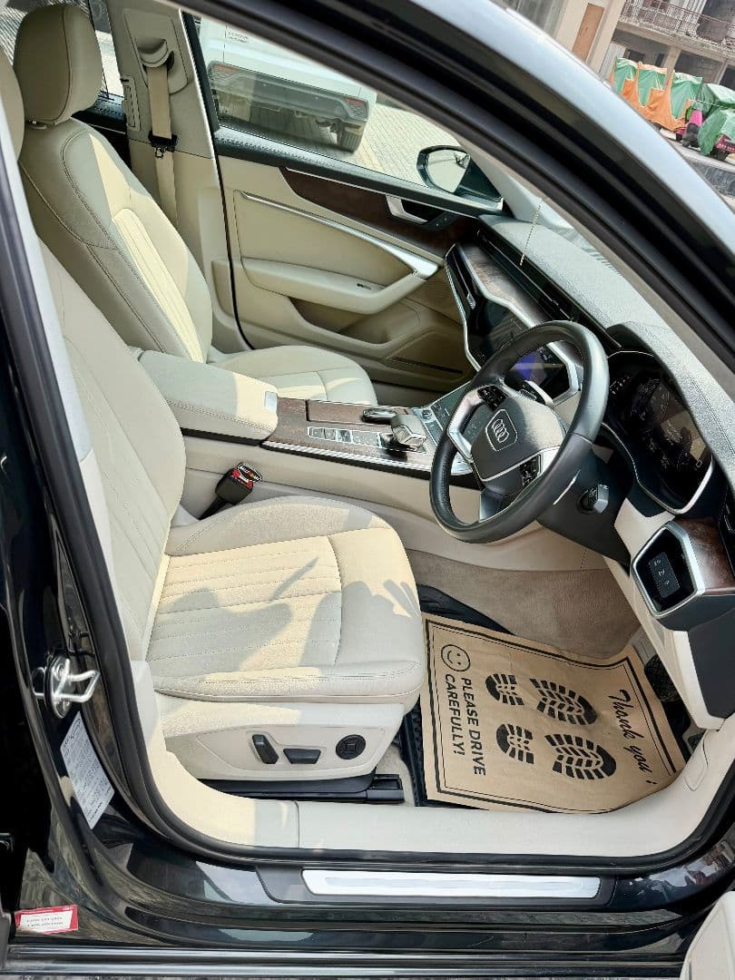 INTERIOR image for A6 | Hooter
