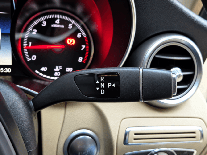 INTERIOR image for C 200 | Hooter