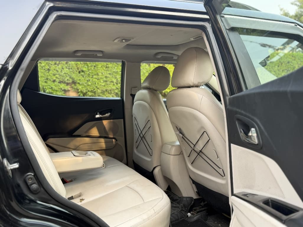 INTERIOR image for XUV300 [2019-2024] | Hooter