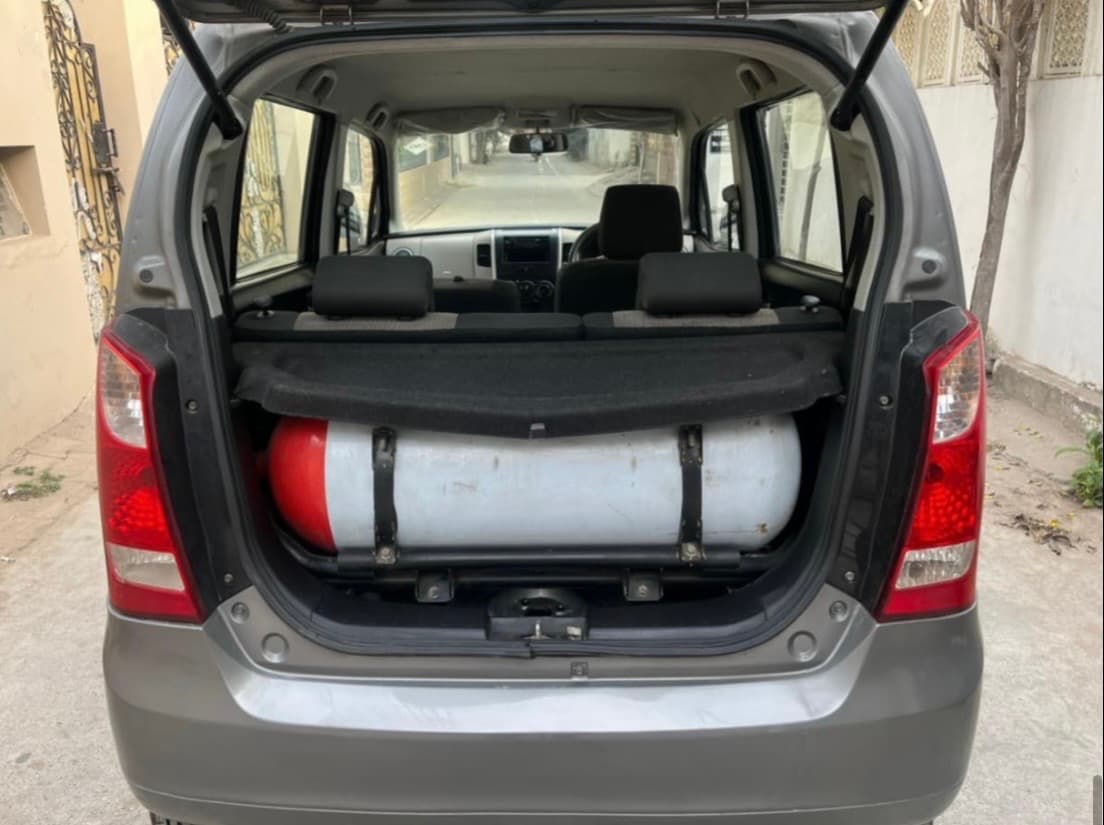 INTERIOR image for Wagonr LXI CNG | Hooter