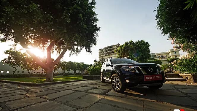 Terrano [2013-2017] | Hooter