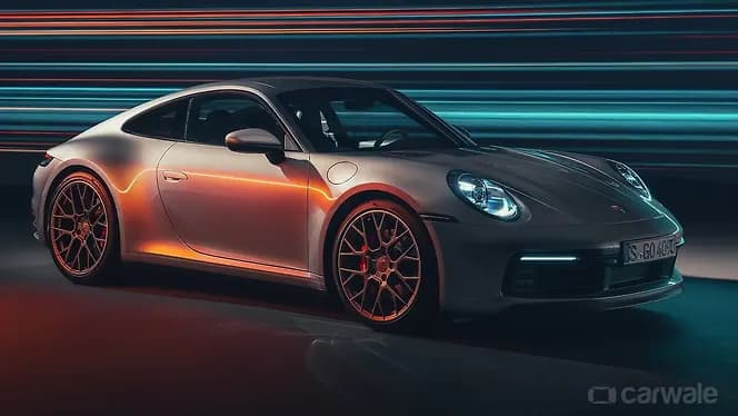Porsche 911 Exterior | Hooter