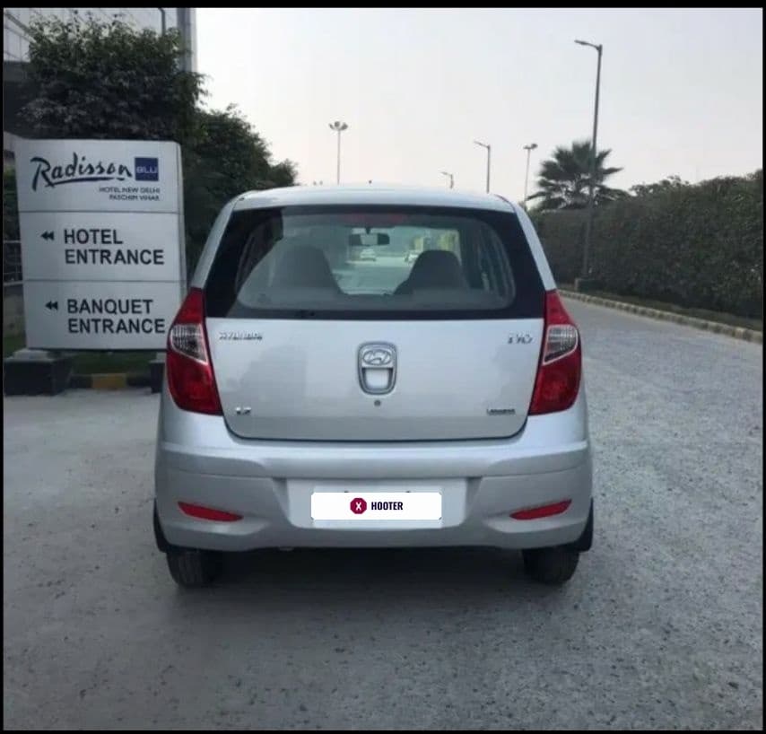 EXTERIOR image for I10 | Hooter