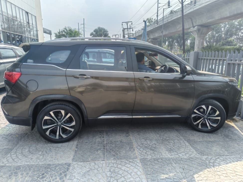 EXTERIOR image for Hector Plus | Hooter