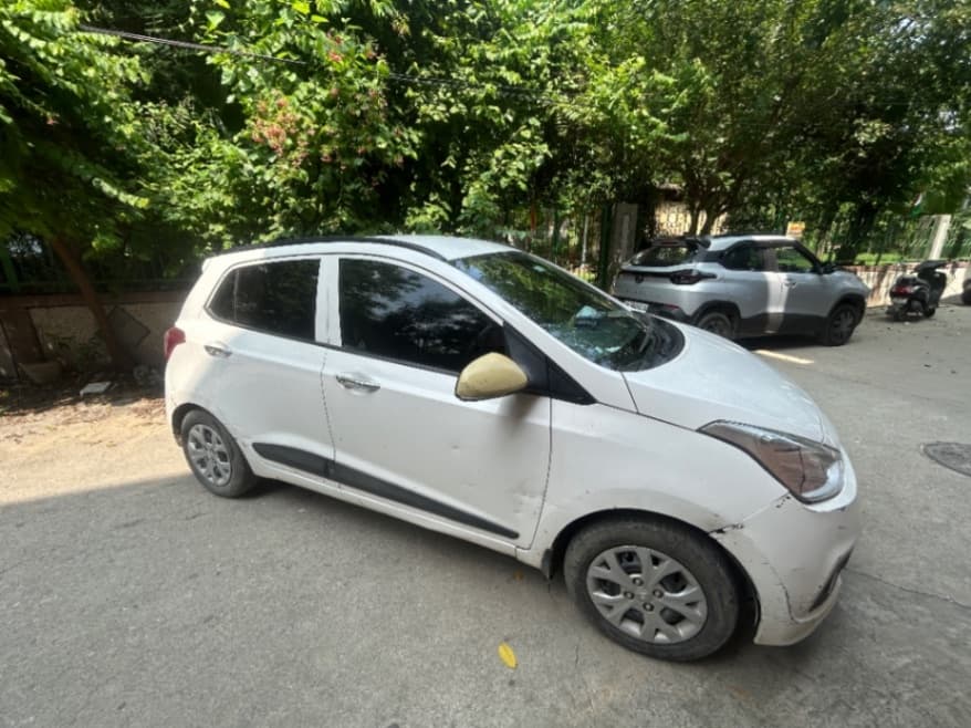 EXTERIOR image for Grand i10 [2013-2017] | Hooter