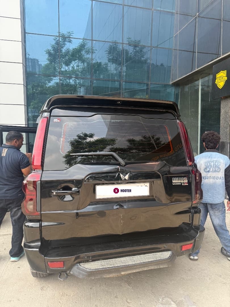 EXTERIOR image for Scorpio | Hooter