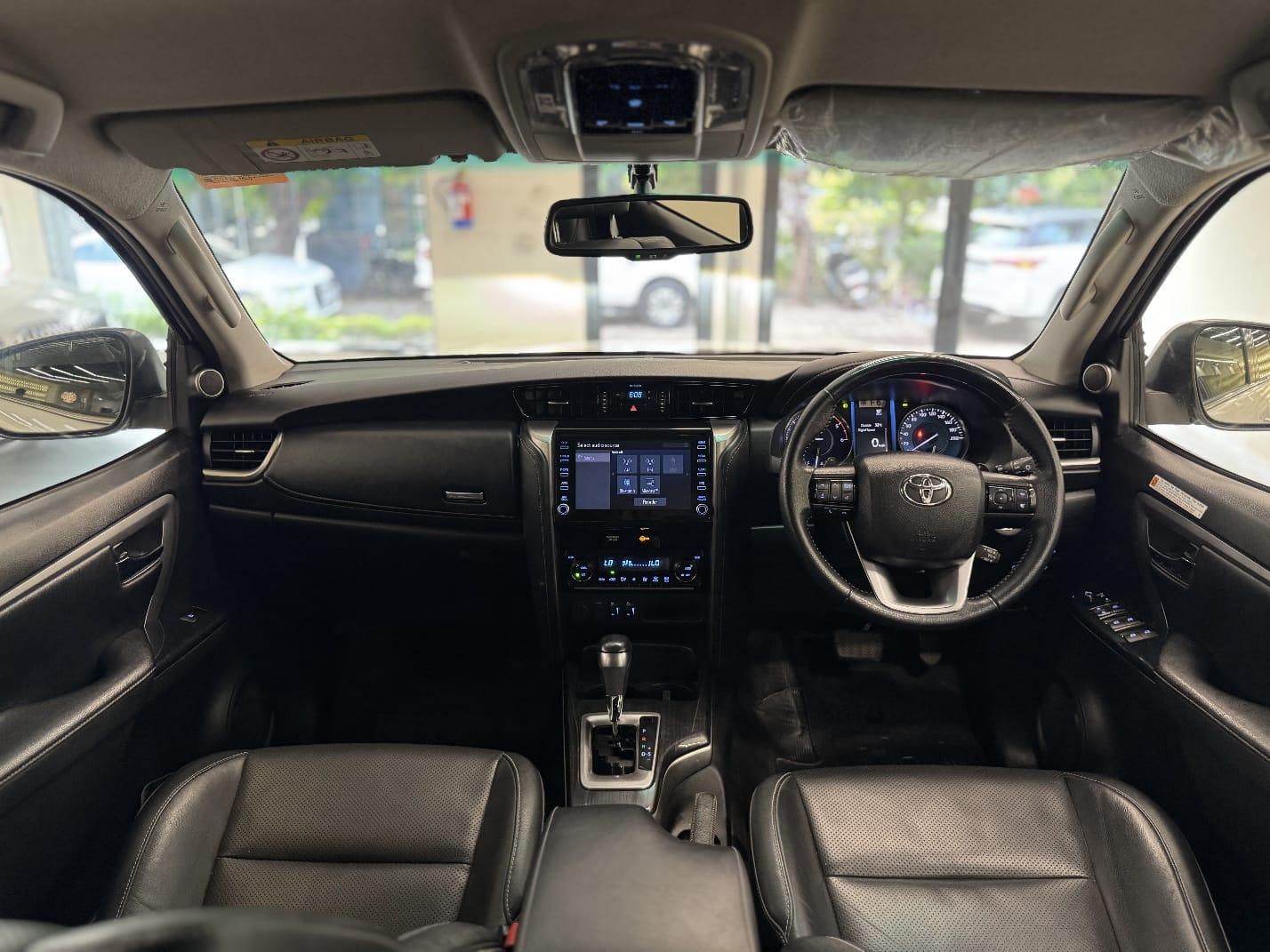 Toyota Fortuner Legender 4x2