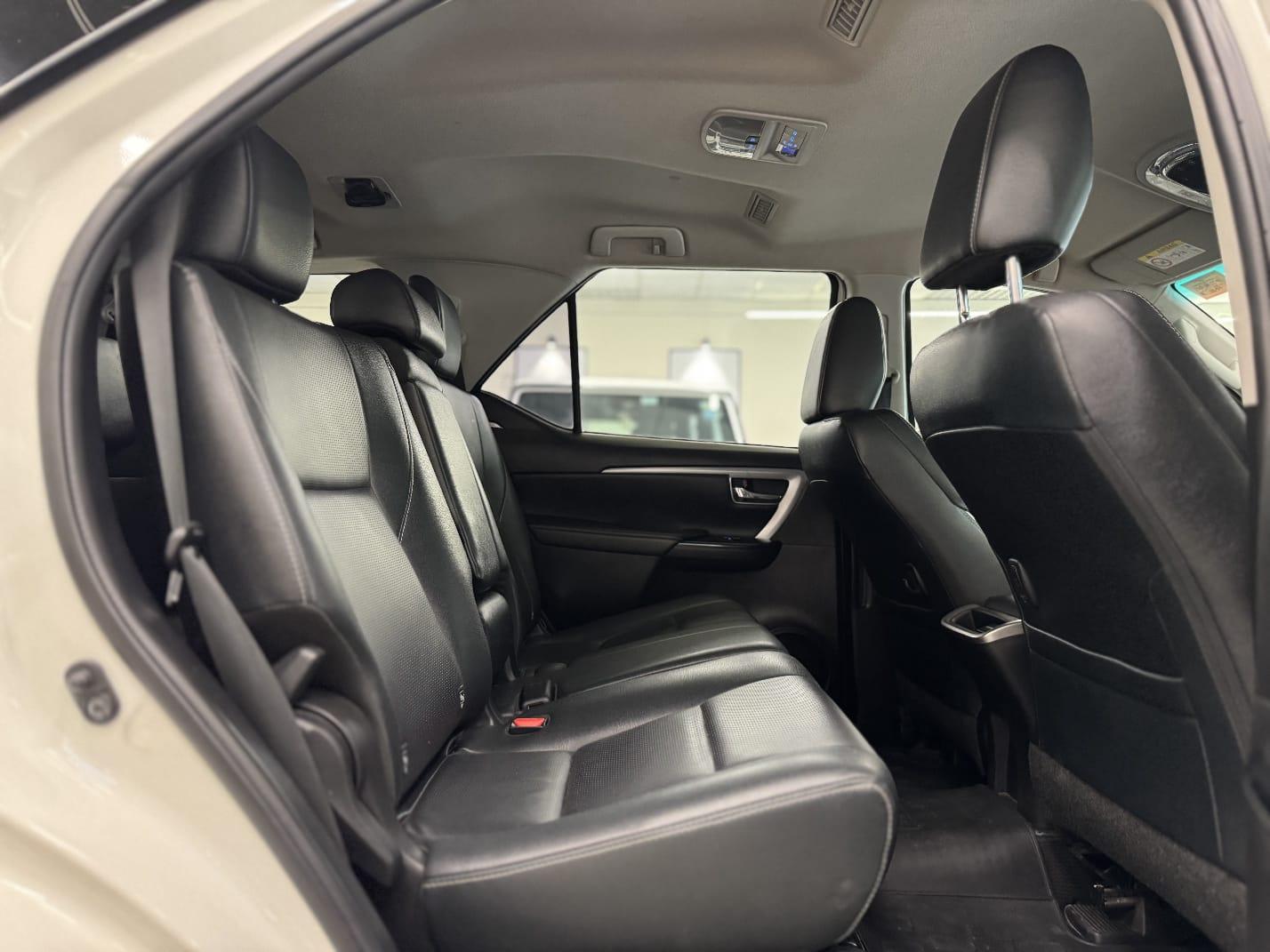 Toyota Fortuner Legender 4x2