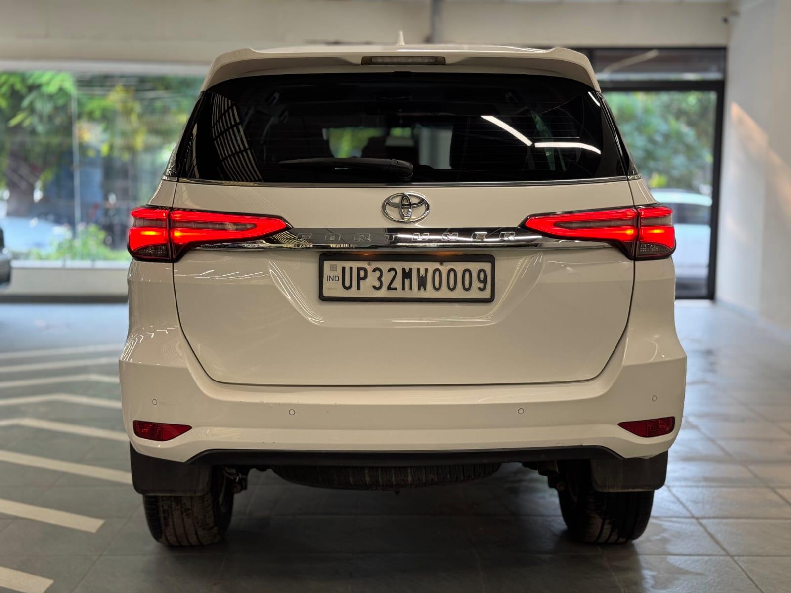 Toyota Fortuner Legender 4x2