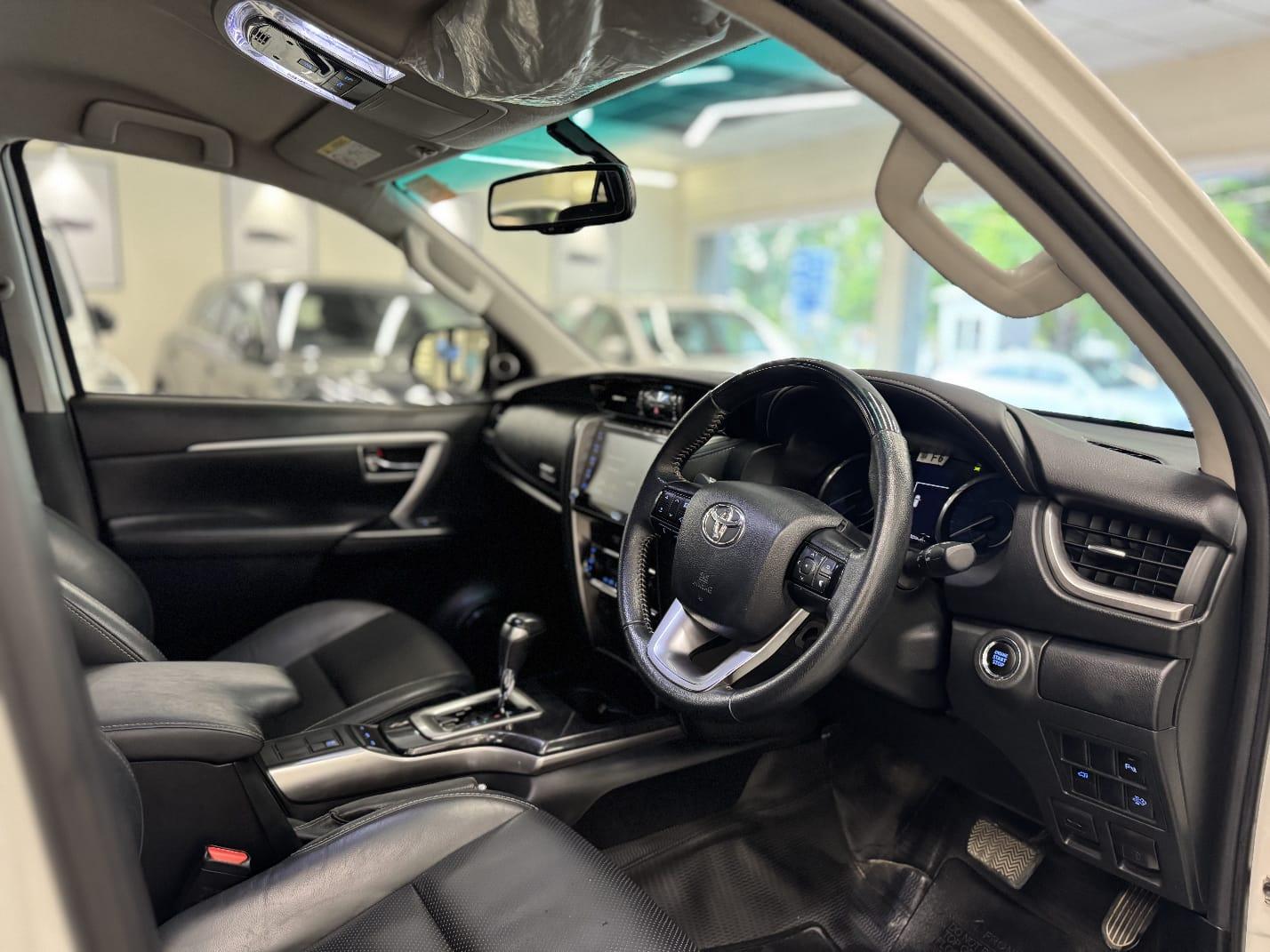 Toyota Fortuner Legender 4x2