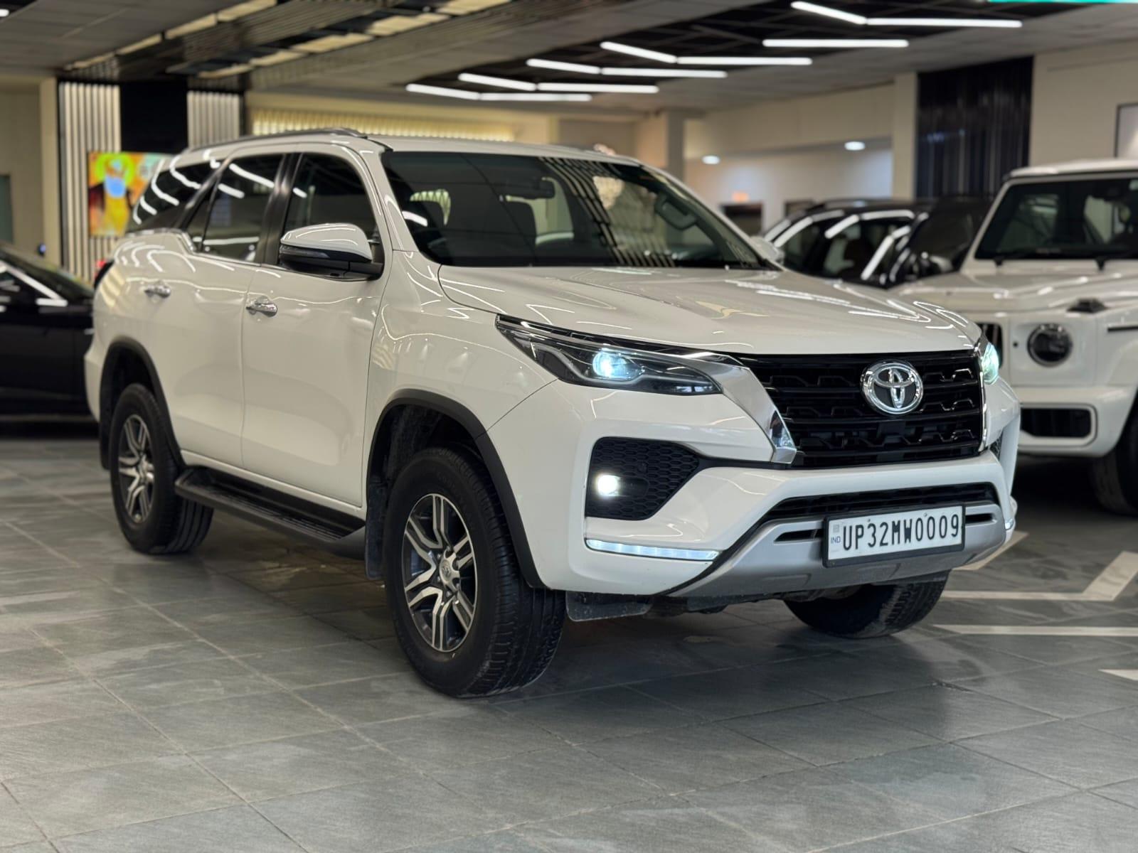 Toyota Fortuner Legender 4x2